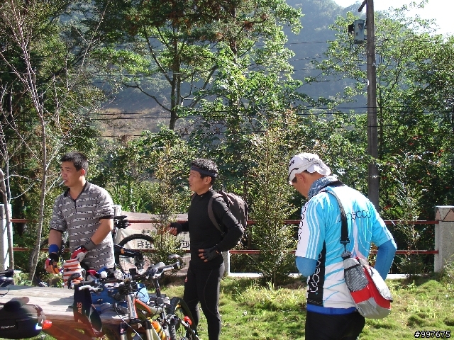 [照片分享]11月30日名間晨騎車友東埔溫泉泡湯破百公里遊