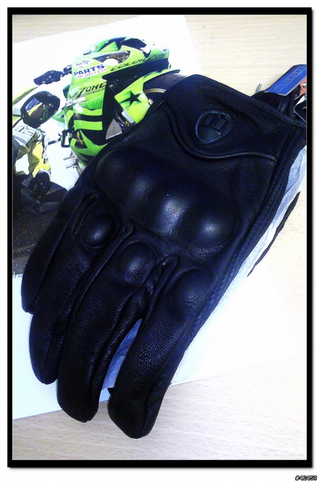 [開箱] ICON 手套 PURSUIT GLOVE [STEALTH]