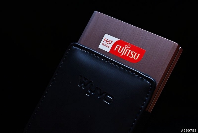 [開箱]～FUJITSU 2.5 Wyvo D 250G