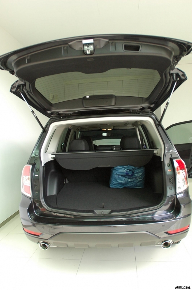 Forester 2.0X 深灰色 開箱照 (1.26 更新,8XXX公里)