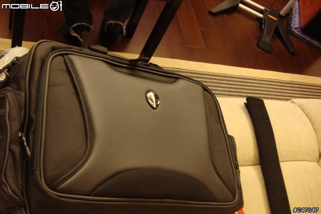 [開箱分享] ALIENWARE  AREA-51 m17x