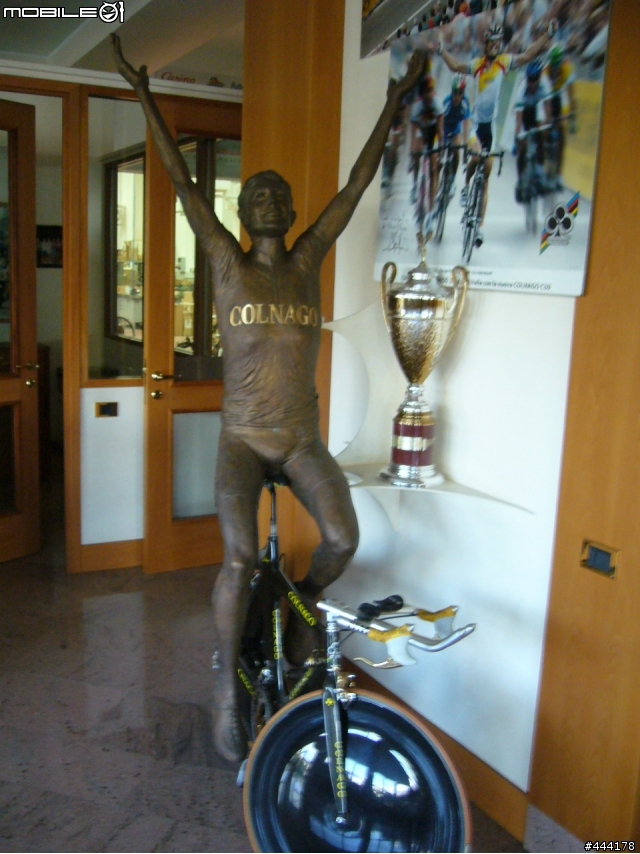 TOUR DI COLNAGO...