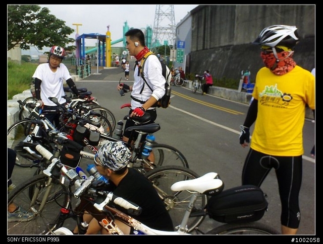 雨天的另一項挑戰-臨約上中社~~陪公子試新車