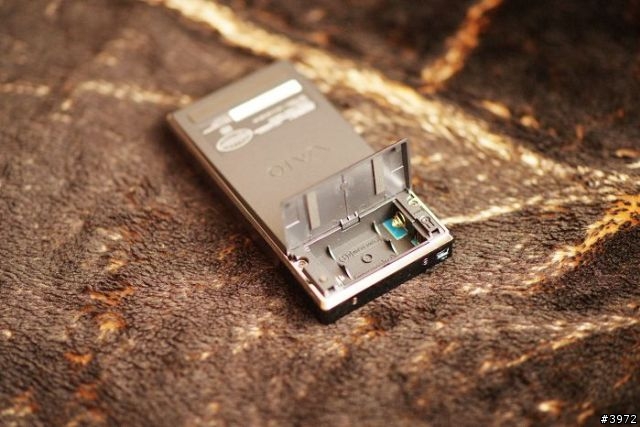 SONY VGP-UHDM25 硬碟開箱