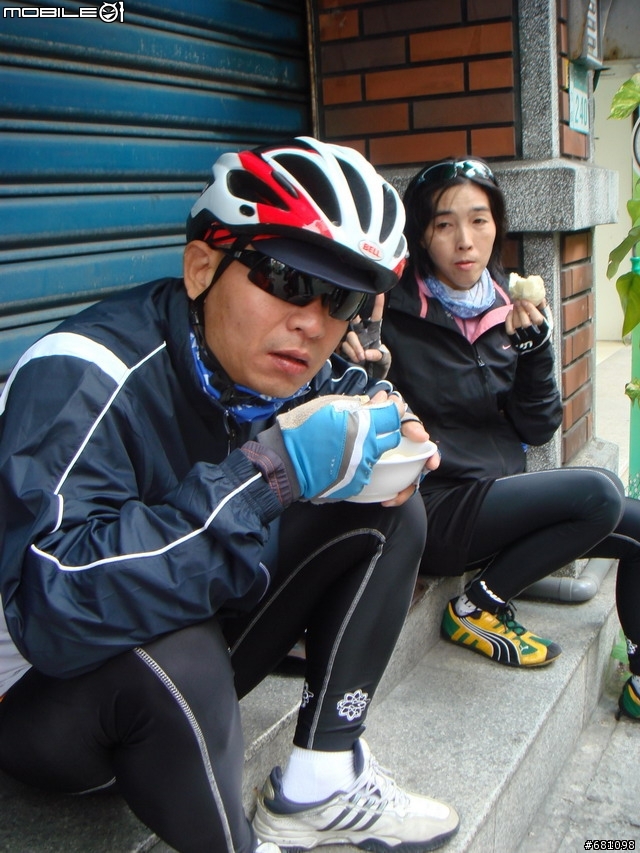 車隊出遊照   手勢最多是啥?