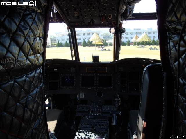 [台中新社]陸軍航空602旅-營區開放知性之旅(圖多)-新增油車和美眉