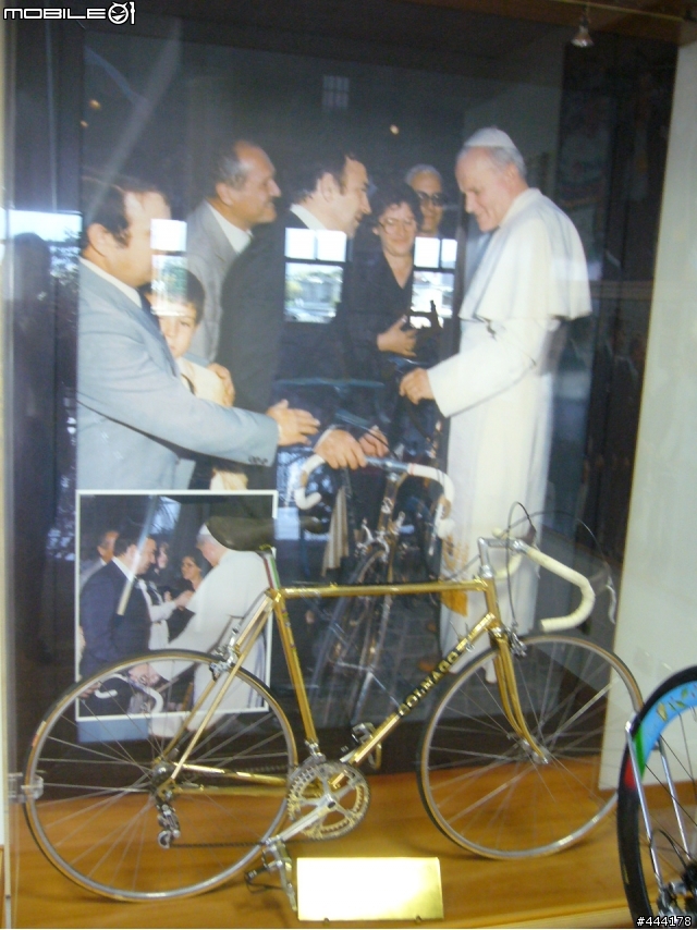 TOUR DI COLNAGO...