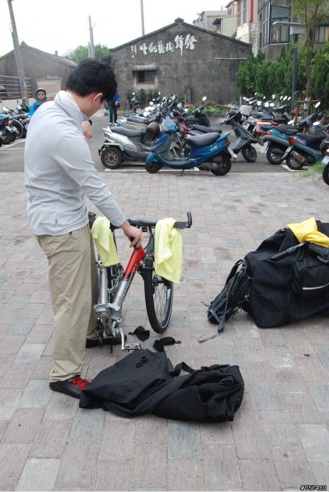 2008年11月08日 – 中大折成軍 + 三義車站→勝興車站→龍騰斷橋→鯉魚潭→泰安車站→后里車站