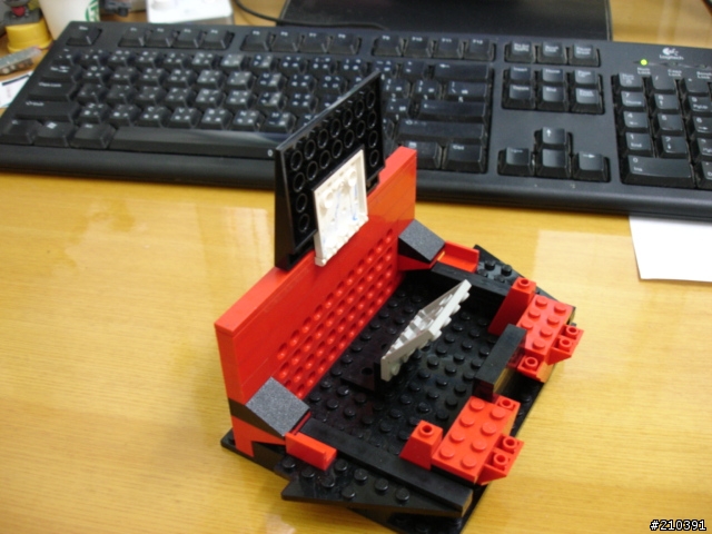 [DIY][LEGO]  PSP看影片基座