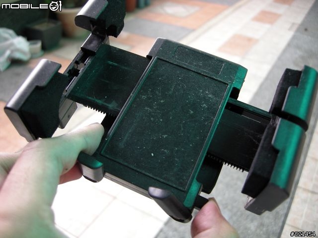 PDA/GPS上機車的解決方案 - Ram Mounting System