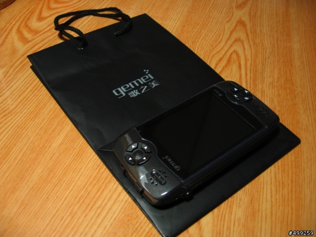 [開箱] 歌美X760+ PMP(補充:老外評測、TV-OUT部份、保護貼教學)