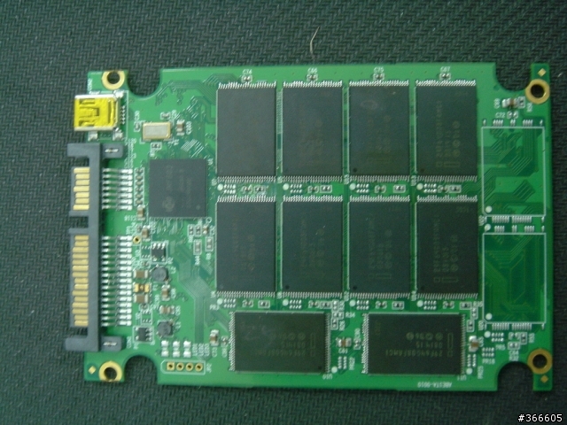 ASPIRE ONE + 謎之物 (128GB SSD)