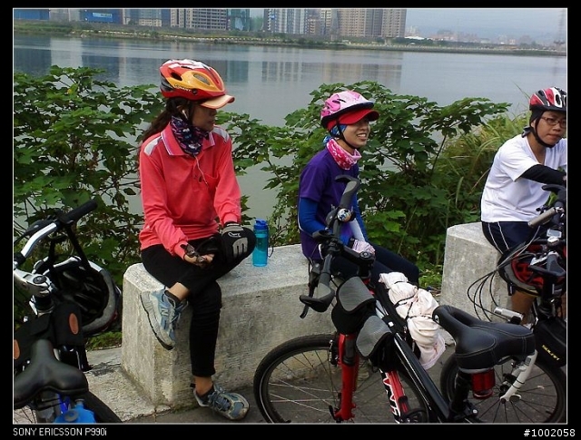 雨天的另一項挑戰-臨約上中社~~陪公子試新車