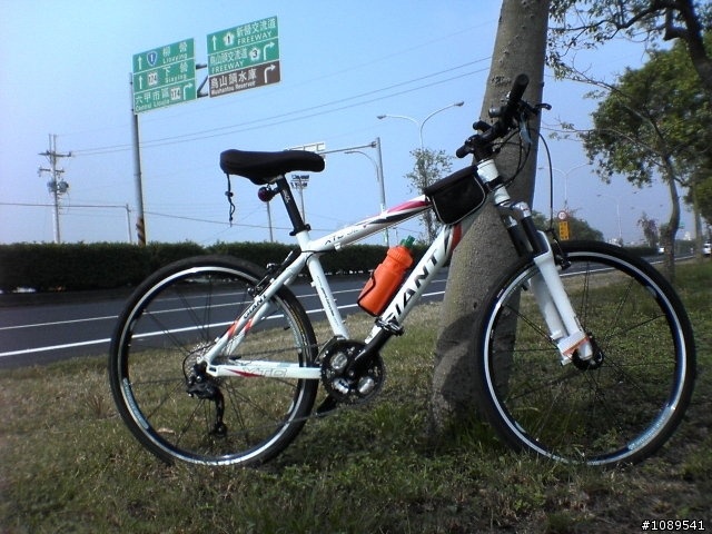 卡打車回憶錄之人生第四部自己買卡打車-G牌XTC SE-V"新古車"不專業開箱文