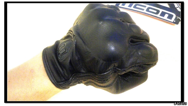 [開箱] ICON 手套 PURSUIT GLOVE [STEALTH]
