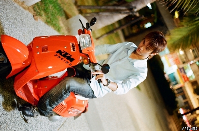 [靚車直擊]千年傳統，全新感受！KTM也能超小車嘴臉！