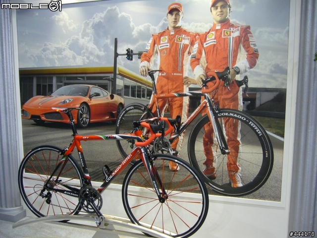 TOUR DI COLNAGO...