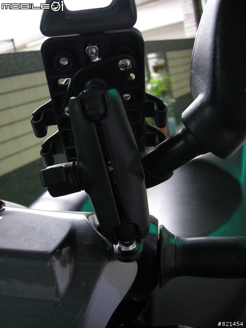PDA/GPS上機車的解決方案 - Ram Mounting System