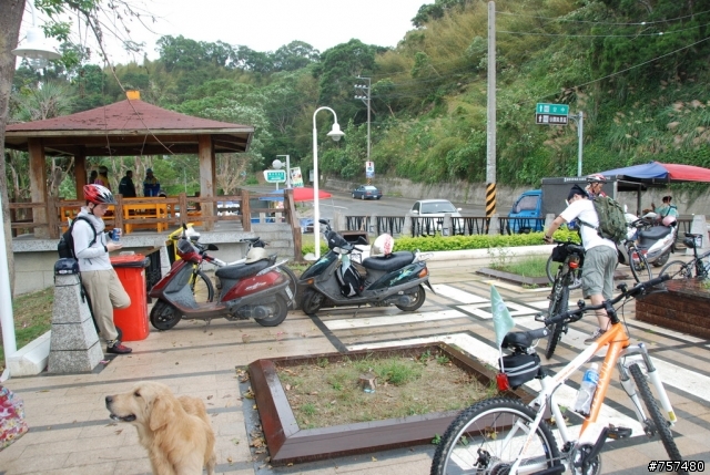 2008年11月08日 – 中大折成軍 + 三義車站→勝興車站→龍騰斷橋→鯉魚潭→泰安車站→后里車站