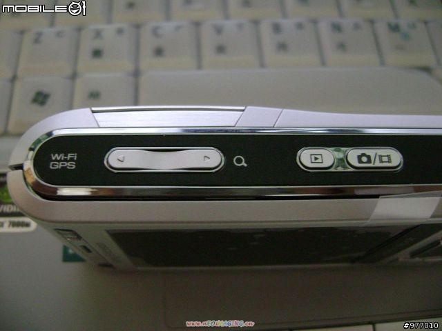 燒燙燙 來客唷~Sony ericssion C905 簡單開箱文