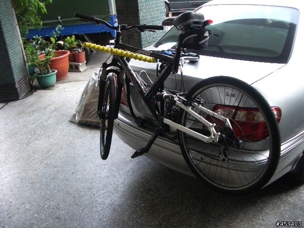 [攜車架問題]請問用過這種攜車架and各位大大??