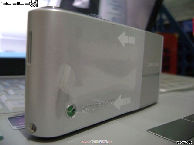 燒燙燙 來客唷~Sony ericssion C905 簡單開箱文