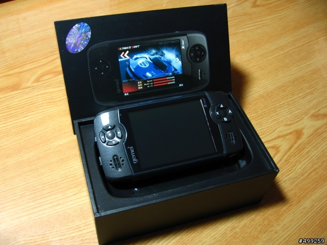 [開箱] 歌美X760+ PMP(補充:老外評測、TV-OUT部份、保護貼教學)