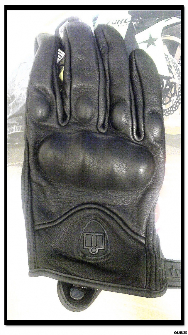 [開箱] ICON 手套 PURSUIT GLOVE [STEALTH]