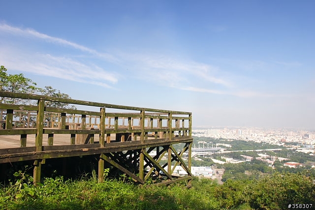半屏山登山步道