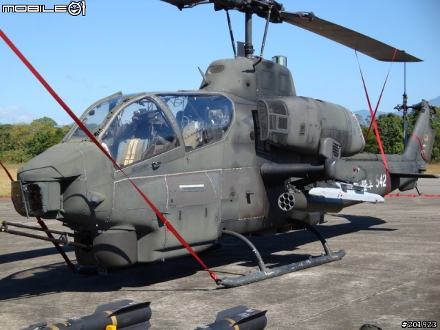 [台中新社]陸軍航空602旅-營區開放知性之旅(圖多)-新增油車和美眉
