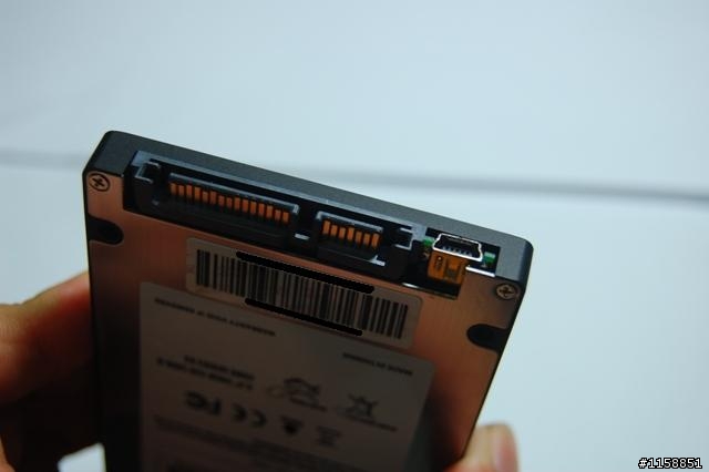 [開箱兼改裝] 小黑  飛行魂 (OCZ SSD 改裝)