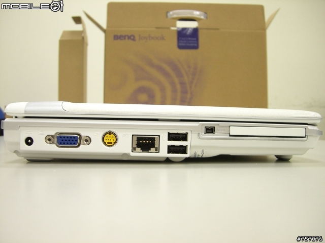 開箱"秤重PK!" BenQ S33PT02 vs. Macbook & HP Compaq B1204