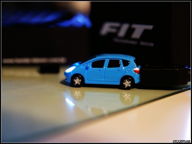 FIT 開箱文 (這樣算嗎) ^^