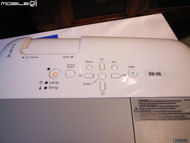 [開箱] 驚!!!!不用VGA也能傳輸  Epson EB-X6投影機
