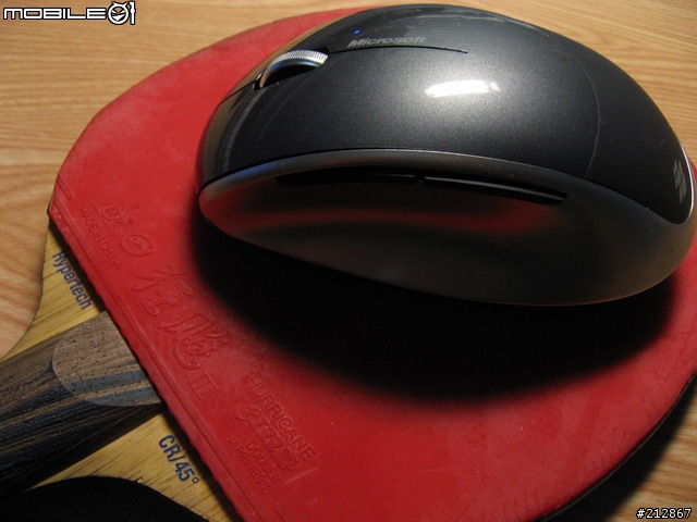 全表面制霸，Microsoft Explorer 無線藍光鼠