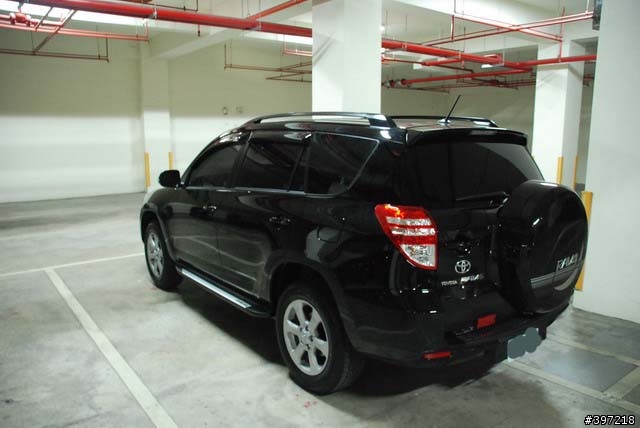2008/11/21  期待已久的RAV4 黑色米內(E天窗)開箱文 啦