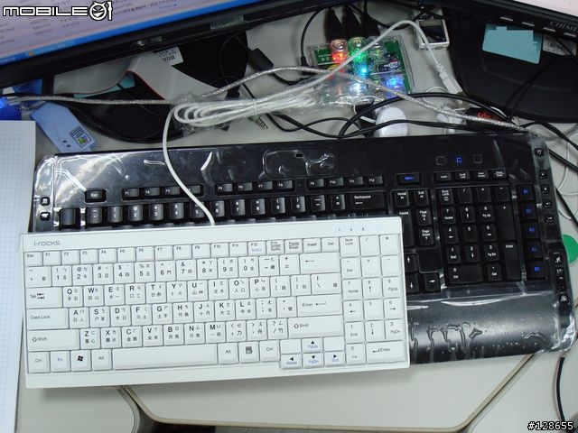 [開箱]喜歡NB鍵盤的一定要看看喔  I-ＲＯＣＫs KR-6523小鍵盤----開箱囉