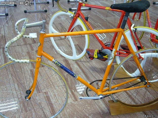 TOUR DI COLNAGO...