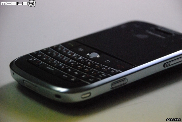 『開箱』黑莓機9000-Blackberry Bold-超不專業第一次開箱