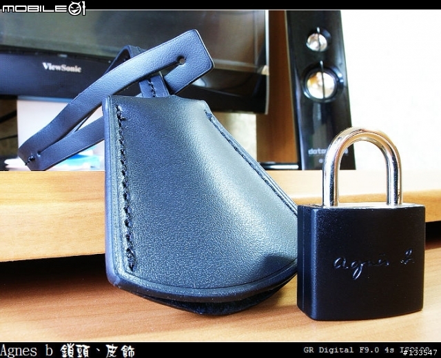 [開箱分享小b] Agnes b. 小羊皮黑鎖頭 Voyage Bag [新增戶外照]