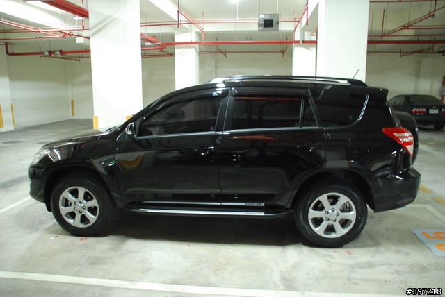 2008/11/21  期待已久的RAV4 黑色米內(E天窗)開箱文 啦