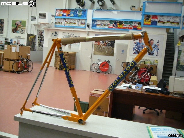 TOUR DI COLNAGO...