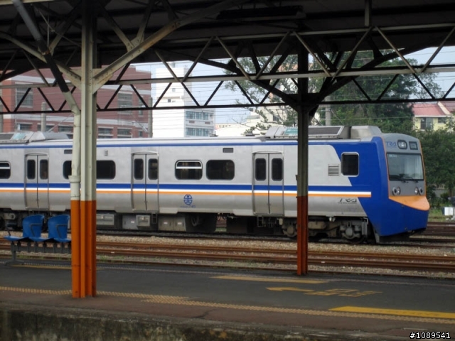 卡打車回憶錄之人生第四部自己買卡打車-G牌XTC SE-V"新古車"不專業開箱文