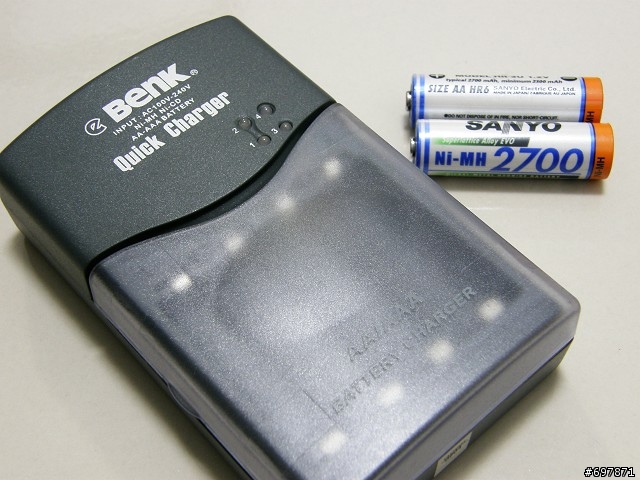 [請教] 我的sanyo AA 充電電池出問題