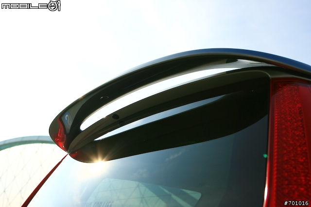 [小惡魔的攝影教室]開箱開箱，新車開箱拍攝小技法分享