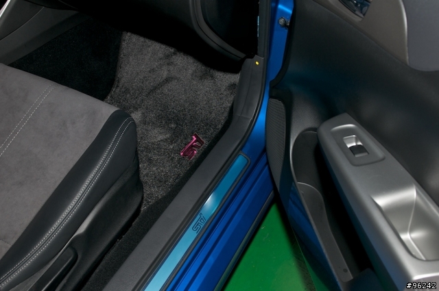 impreza sti 開箱心得與照片分享～ 11/12 更新！內裝與其他照片分享