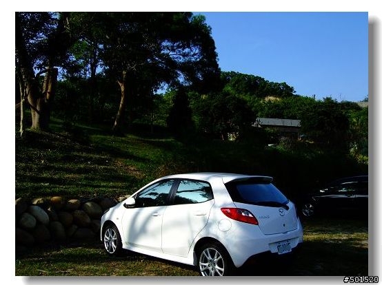 mazda 2 的簡易開箱寫真