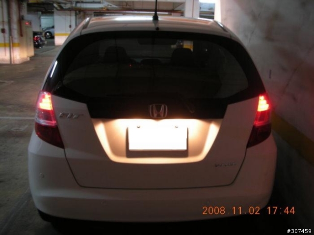 [開箱]FIT晚上牽車曲折的故事-11/15更新油耗,上班途中被包圍了