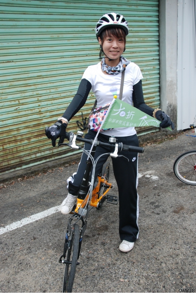 2008年11月08日 – 中大折成軍 + 三義車站→勝興車站→龍騰斷橋→鯉魚潭→泰安車站→后里車站