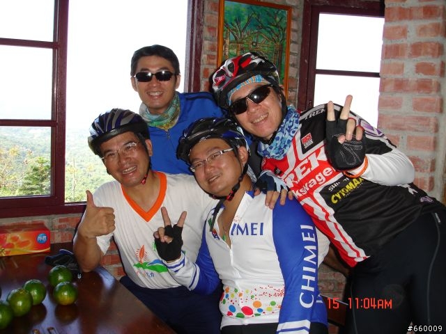 <寫真分享>千人鐵馬 175咖啡道 踩風行之 "小鬼頭遇到官老爺"